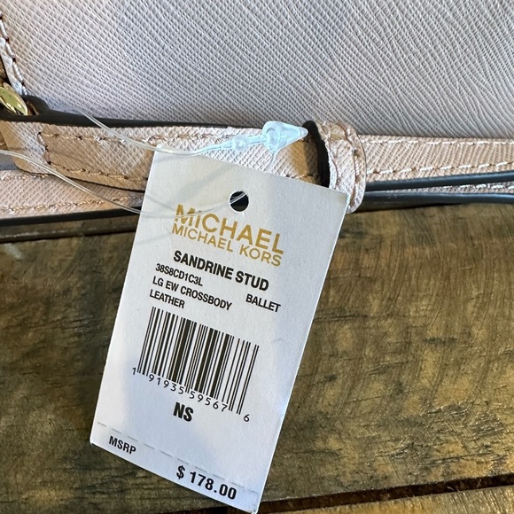 Michael Kors Sandrine Stud Light Pink Leather Crossbody Bag New With Tag - Picture 7 of 9